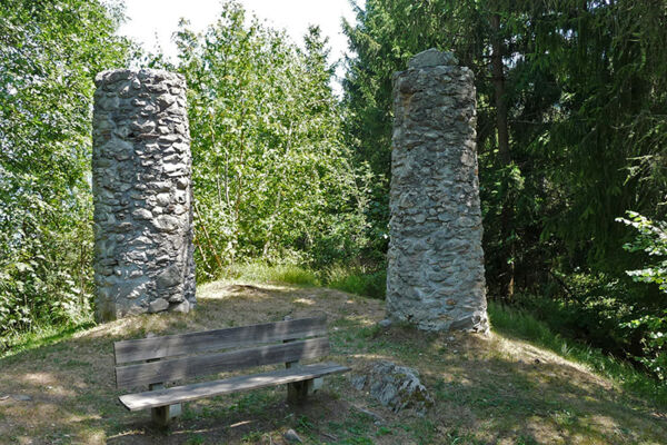 Potences et ruines de la Surselva