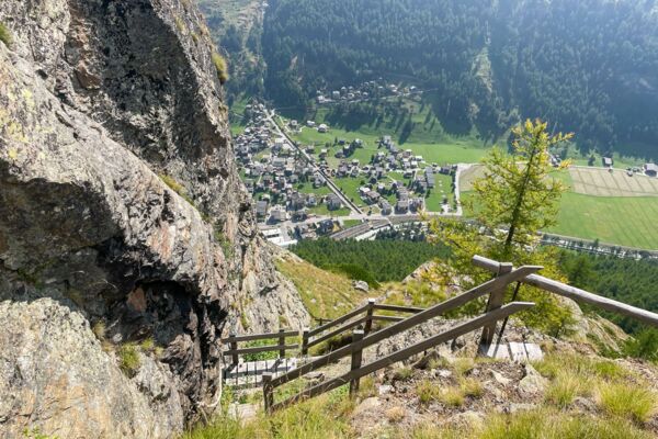 Point de vue au-dessus du Mattertal