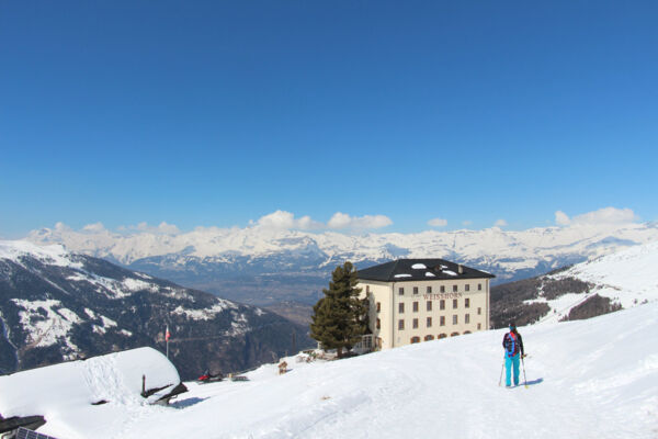 En raquettes dans le Val d’Anniviers