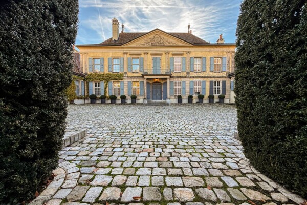 De château en château sur La Côte