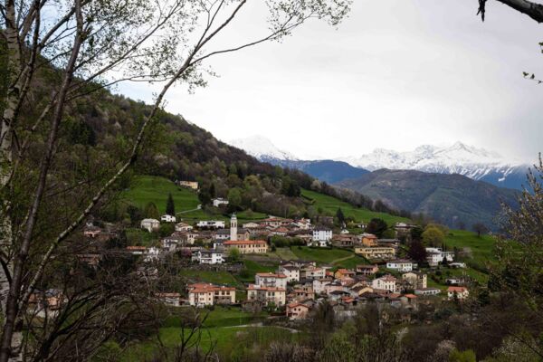 Une rando, quatre châtaigneraies au Tessin