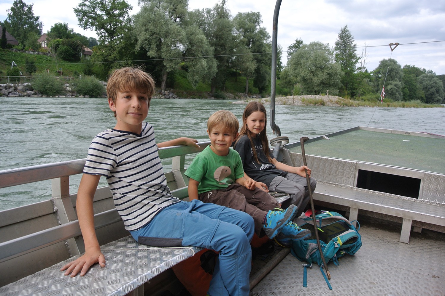 Traversée en ferry vers Bremgarten.
Photos: Rémy Kappeler