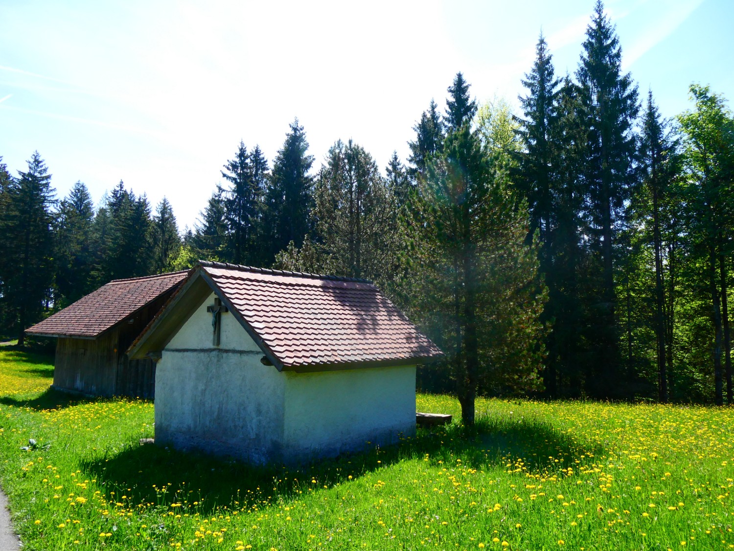 Das Chlausenchappeli am Anfang der Wanderung. Bild: Rémy Kappeler