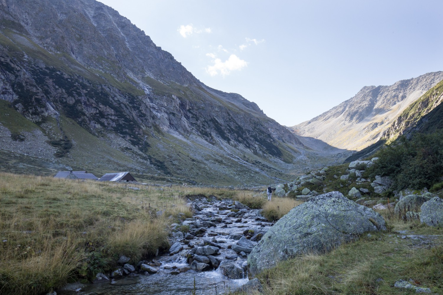 En direction de l’Alp Obermatt. À l’arrière-plan, on voit déjà la Fellilücke. Photo: Daniel Fleuti