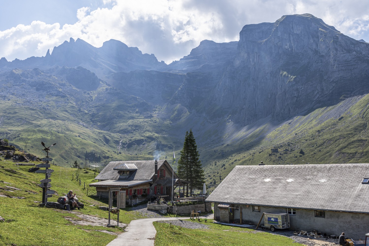 Près de la Chrüzhütte, à Bannalp. En arrière-plan, les majestueuses parois rocheuses du Sättelistock. Photo: Franz Ulrich