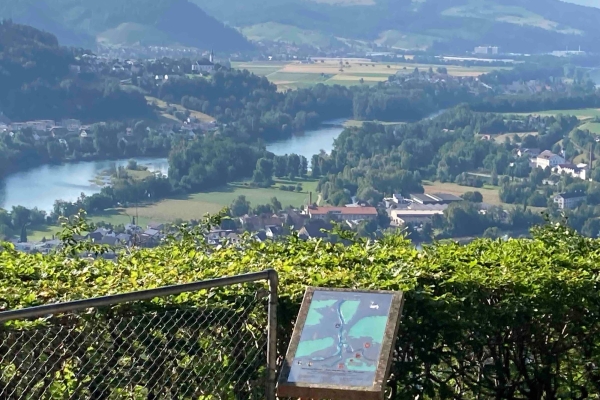 Das Horn über dem Wasserschloss