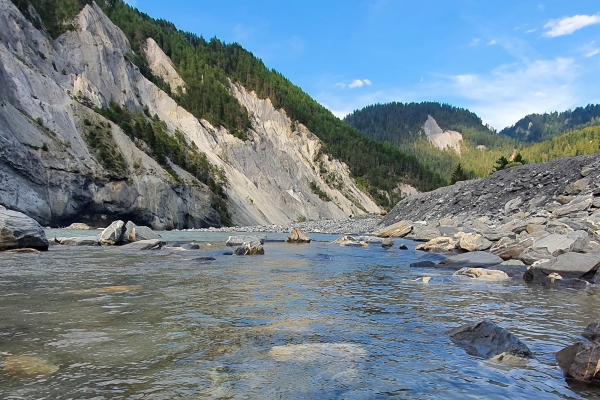 Angebot Krebsliga Graubünden: Genuss mit allen Sinnen in der Rheinschlucht