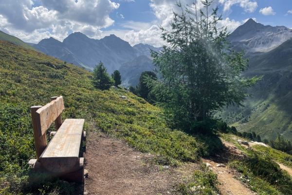 Randonnée des crêtes du Jakobshorn à Sertig