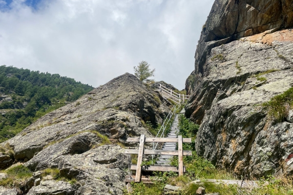 Point de vue au-dessus du Mattertal