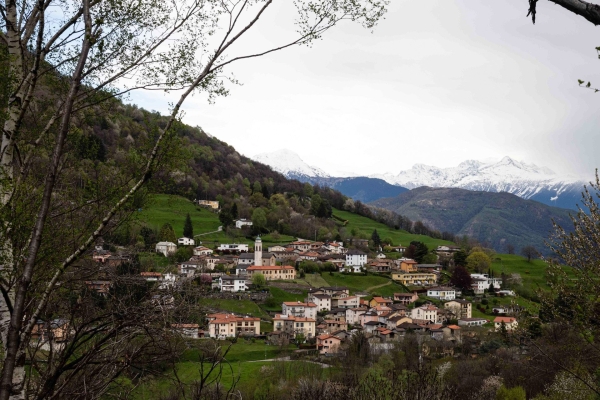 Une rando, quatre châtaigneraies au Tessin
