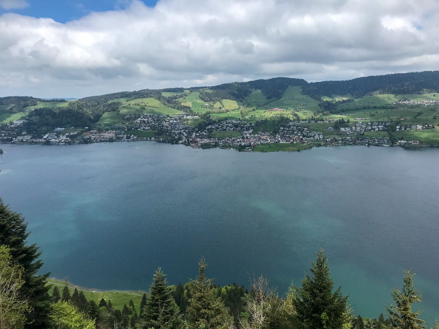 Der Aufstieg wird mit einer sagenhaften Aussicht belohnt.