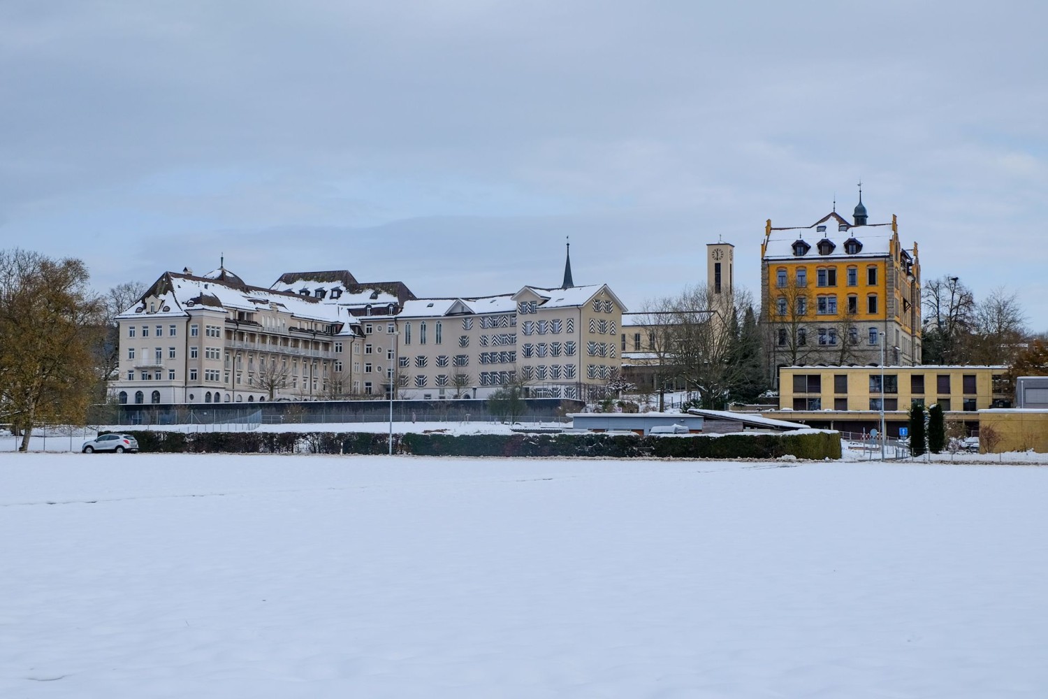 Bei der Kantonsschule Seetal und dem Bahnhof Kloster Baldegg endet diese Wanderung.