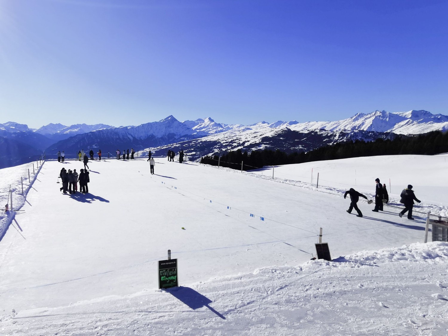 Patinoire naturelle sur l’alpage Raguta