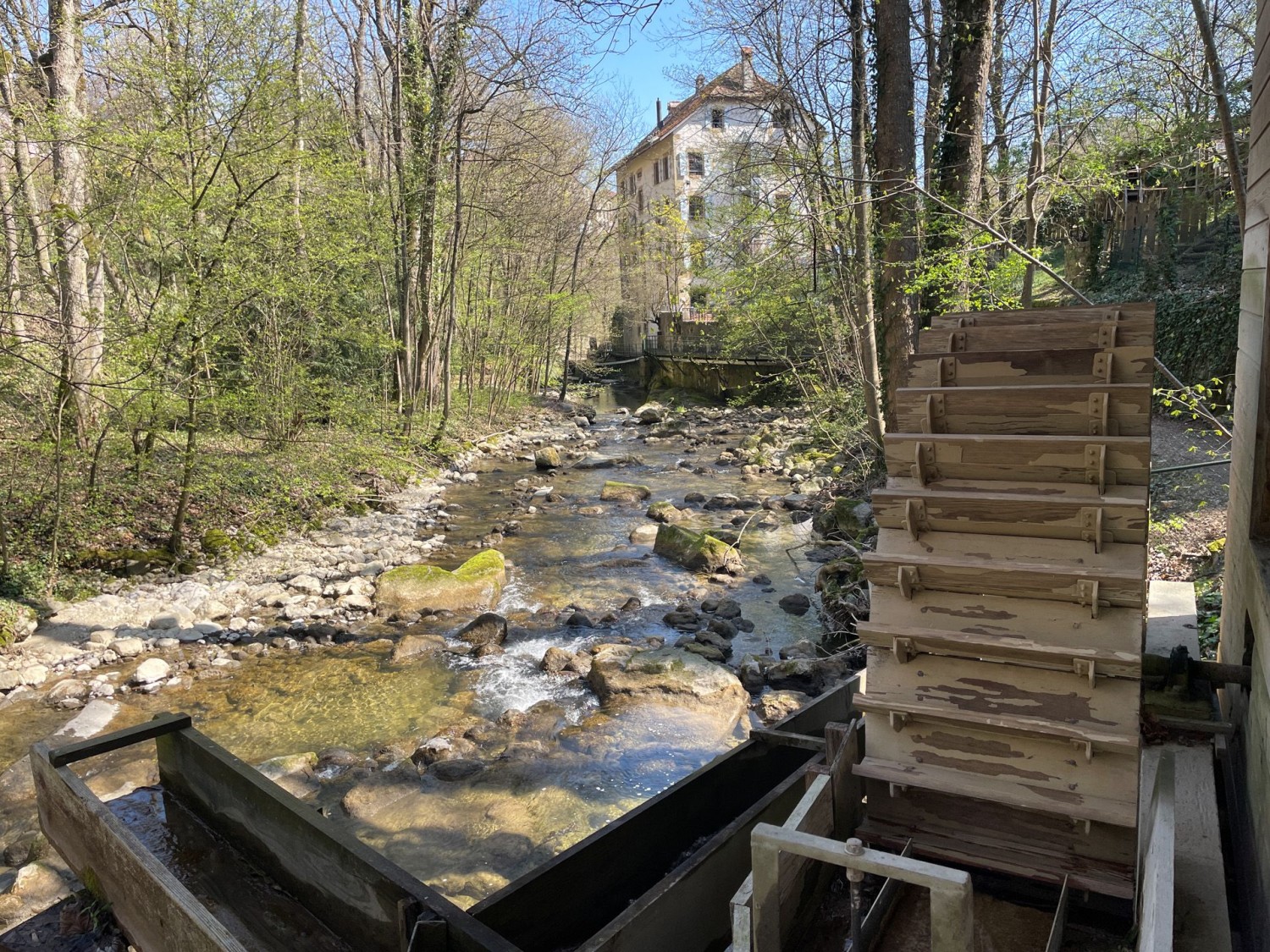 La Maison du Prussien est entourée de vestiges préindustriels.